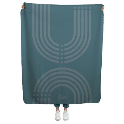 Arch Cobalt Focused Sherpa Throw